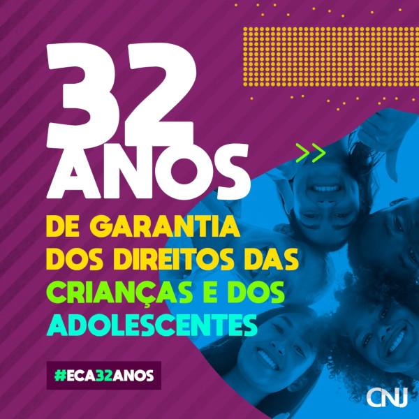 Sobre fundo listrado em cor lilás, foto de adolescentes, em tons de azul, dentro de forma ondular. Texto: 32 anos de garantia dos direitos das crianças e dos adolescentes. #ECA32anos.