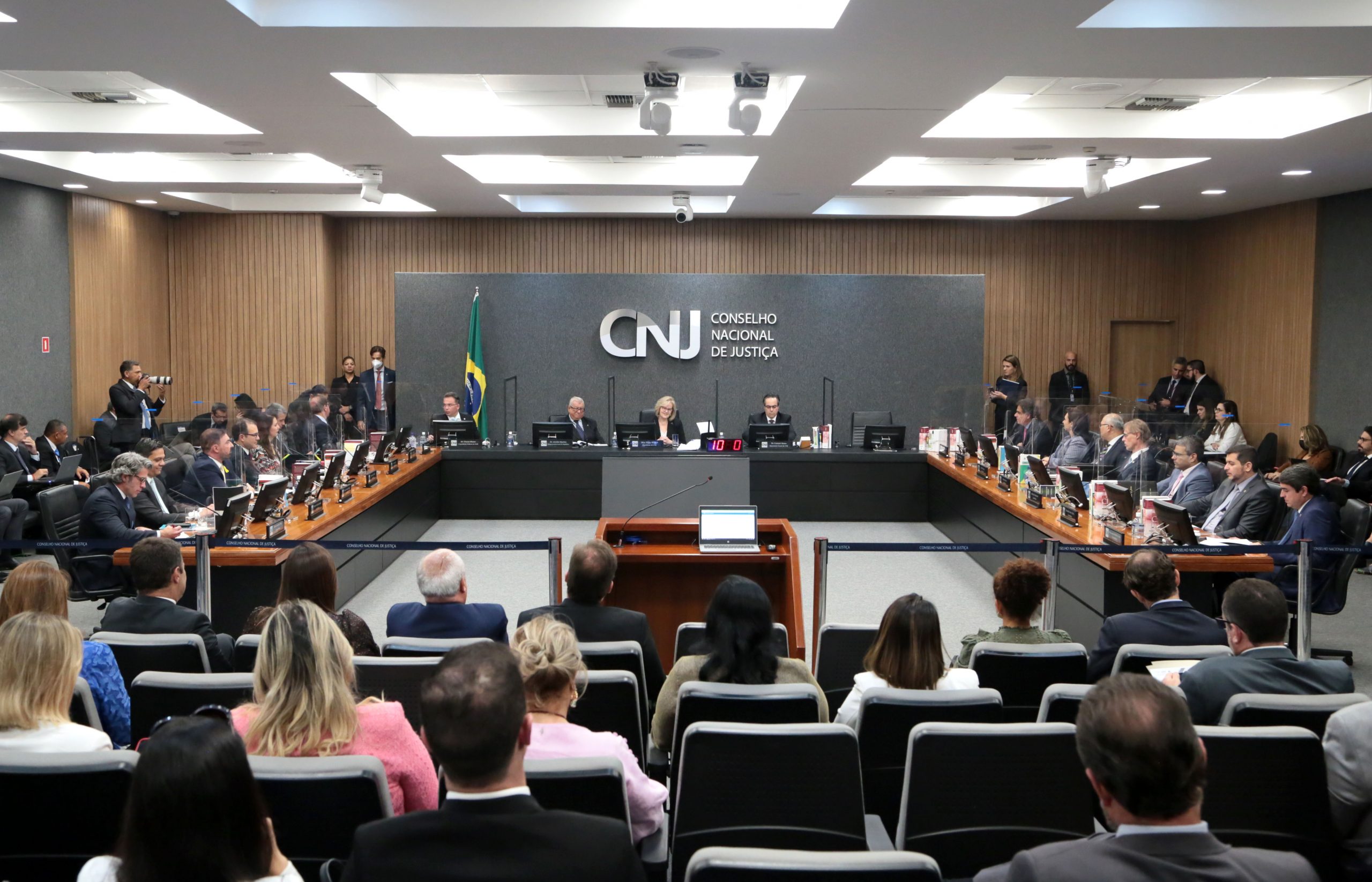 Você está visualizando atualmente Rosa Weber: CNJ atuará pela eficiência da Justiça e pela defesa dos direitos humanos e ambiental