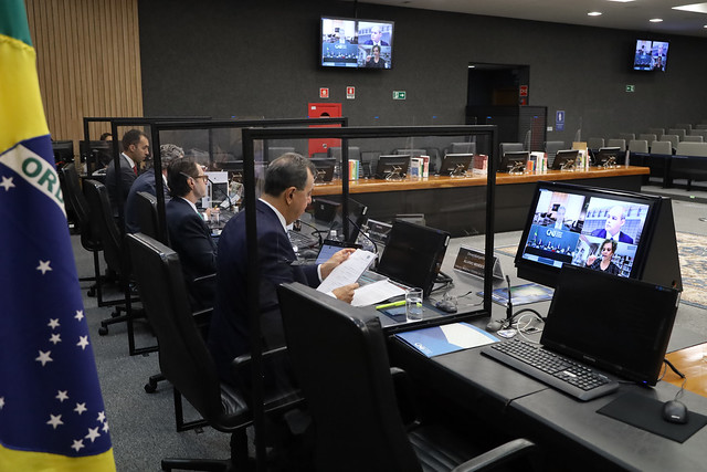 Foto mostra momento do evento no Plenário do CNJ.