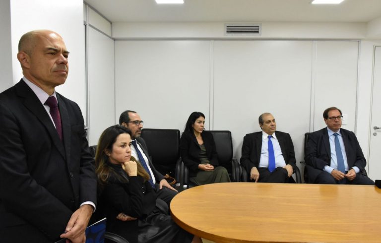 Você está visualizando atualmente TRF2 recebe visita do corregedor para conhecer boas práticas