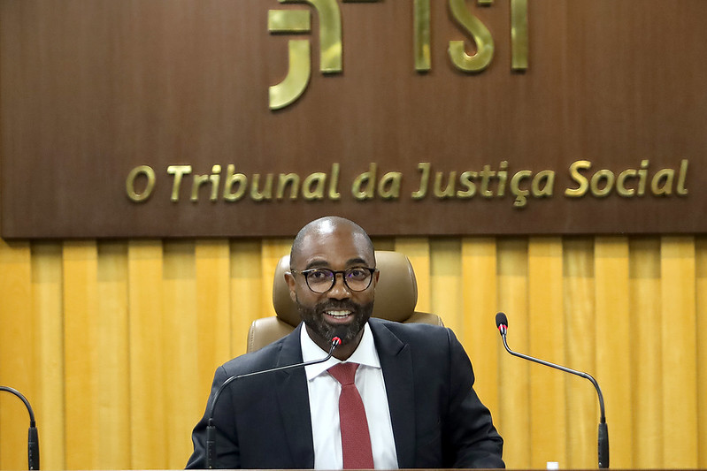Você está visualizando atualmente Especialista explica aspectos do racismo e do sexismo no espaço corporativo