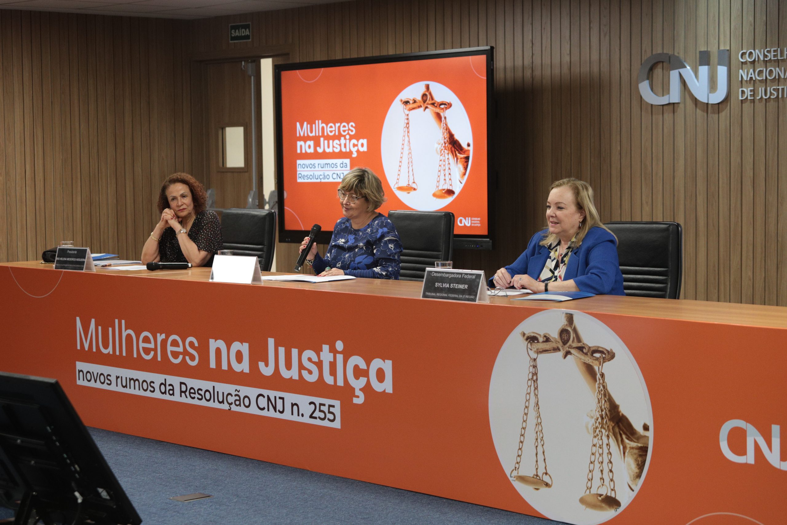 Você está visualizando atualmente Lideranças femininas abordam avanços e desafios para a pluralidade na Justiça