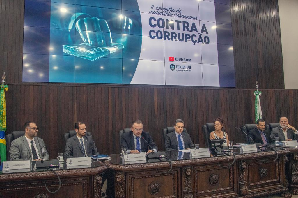 Leia mais sobre o artigo Tribunal realiza II Encontro do Judiciário Paranaense Contra a Corrupção