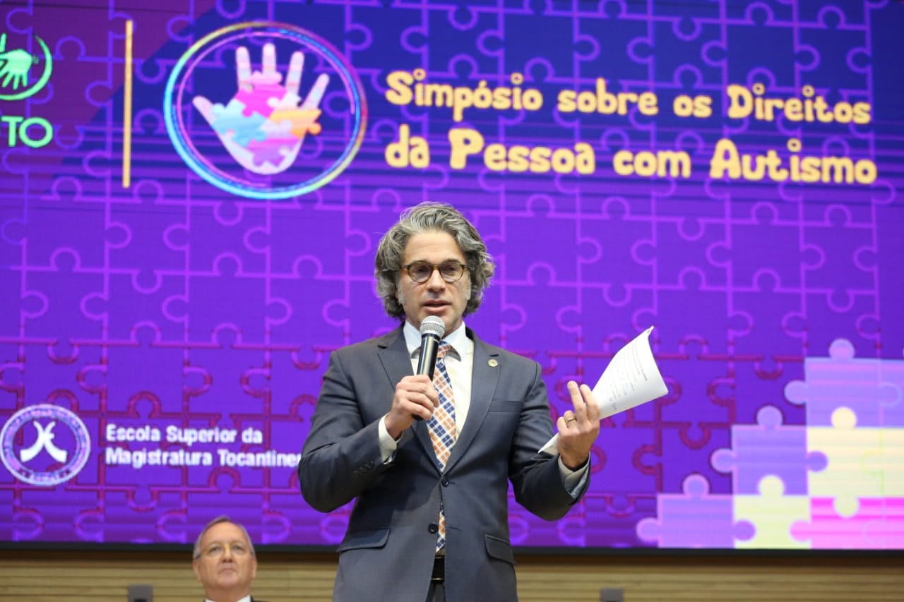 Você está visualizando atualmente Conselheiro participa de Simpósio sobre os Direitos da Pessoa com Autismo em TO