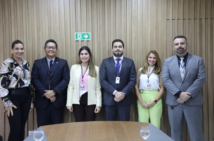 Você está visualizando atualmente Cultura de transparência na Administração Pública é tema de reunião no TRT8