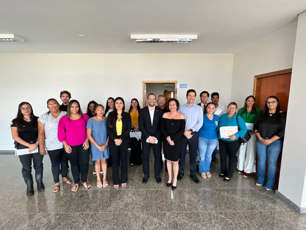 Representantes do Judiciário de Tocantins e entidades parceiras conheceram sede de Escritório Social em Porto Nacional