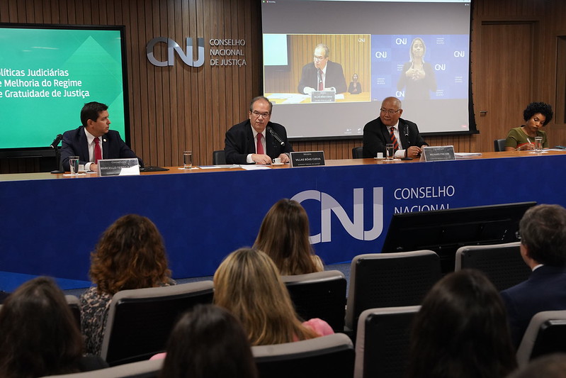 Você está visualizando atualmente Aperfeiçoamento da gratuidade de Justiça demanda padronização e dados estruturados