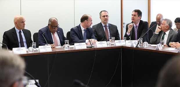 Você está visualizando atualmente Justiça Eleitoral estuda apoio a eleições para conselhos tutelares