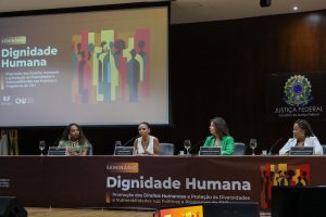 Read more about the article Erros no reconhecimento de pessoas presas recaem sobre negros, diz estudo