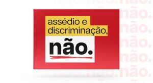 mock up da campanha "assédio e discriminação, não." no formato jpeg 768x420 pixels.