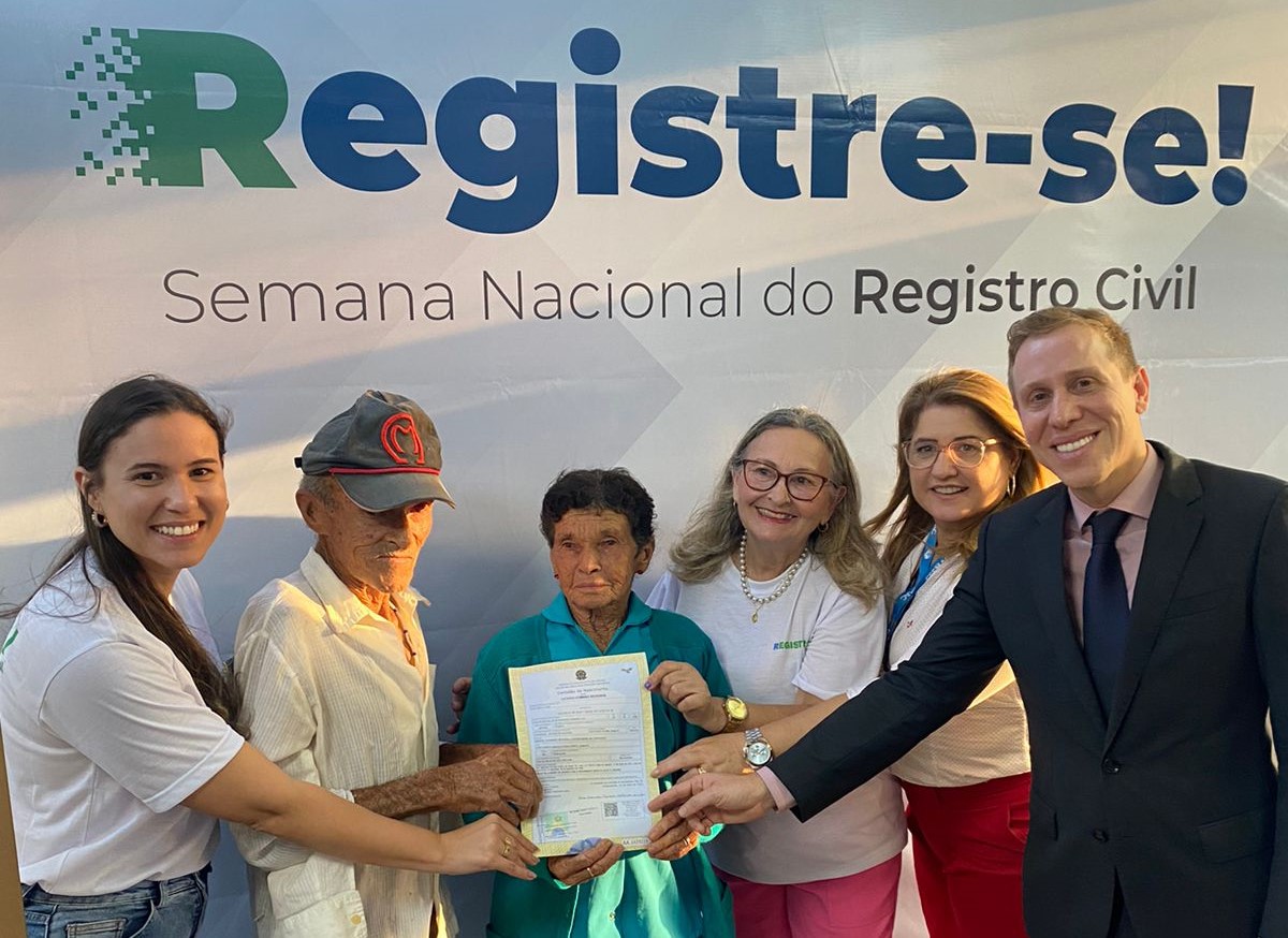 Você está visualizando atualmente Homem de 74 anos garante primeira certidão de nascimento em Arapiraca (AL)