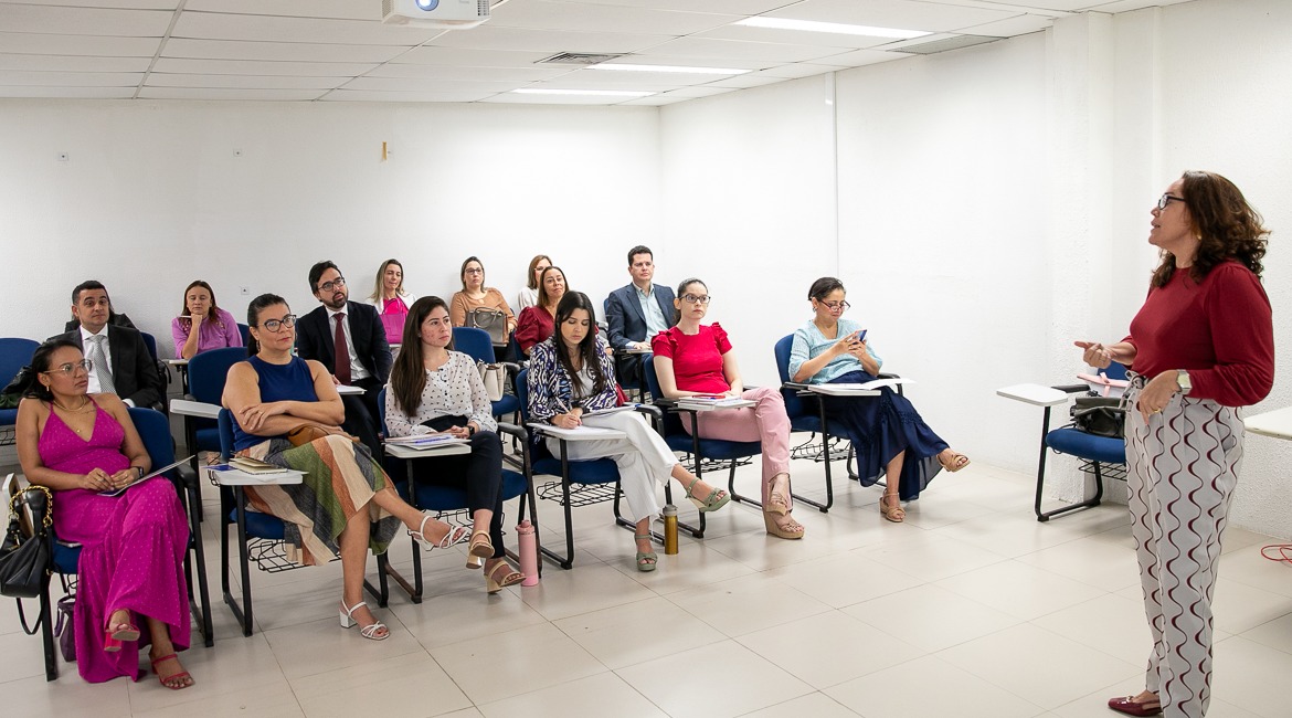 Você está visualizando atualmente Tribunal cearense promove colóquio debate judicialização da saúde