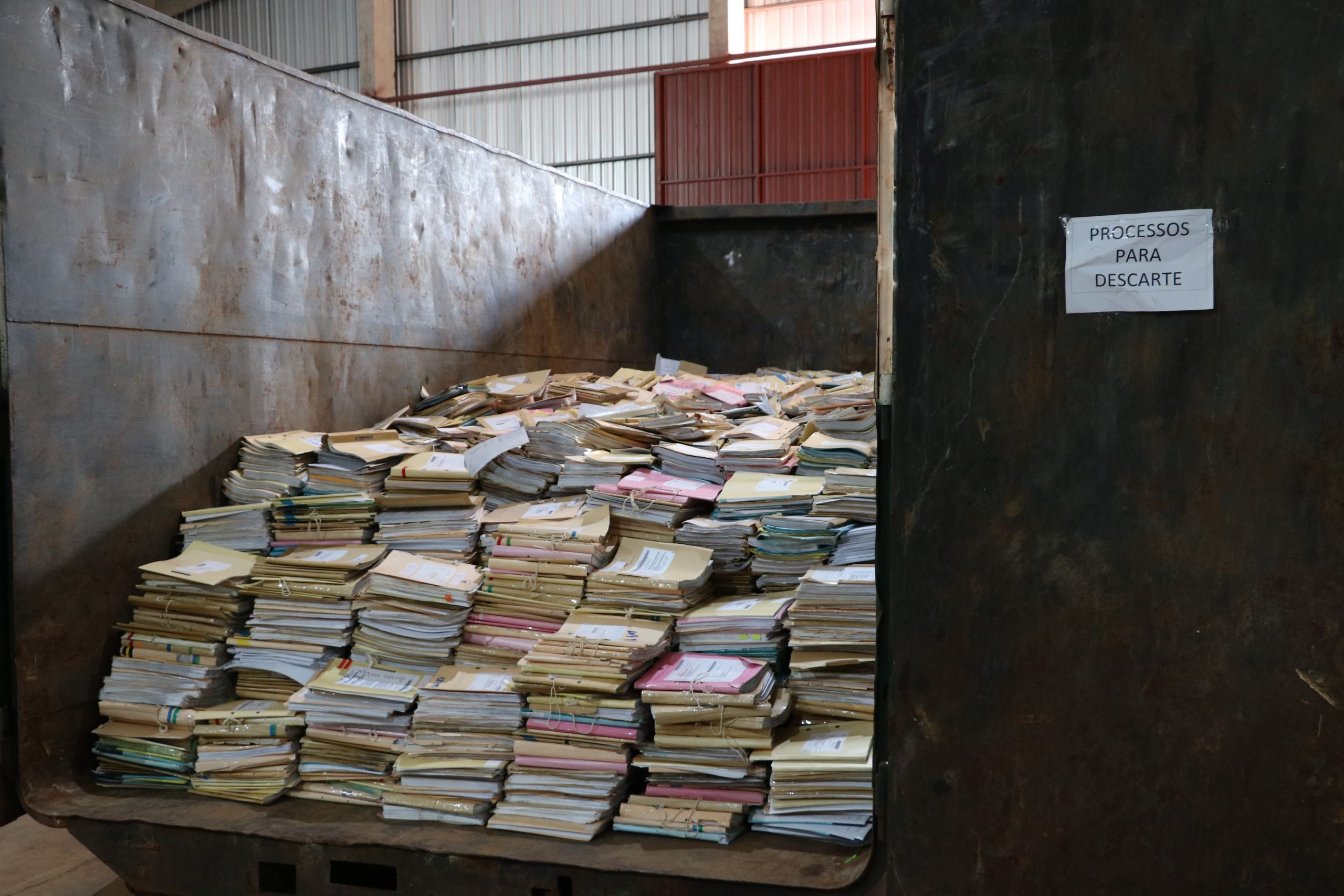 Você está visualizando atualmente Tribunal de Mato Grosso do Sul recicla mais de 5 toneladas de processos arquivados