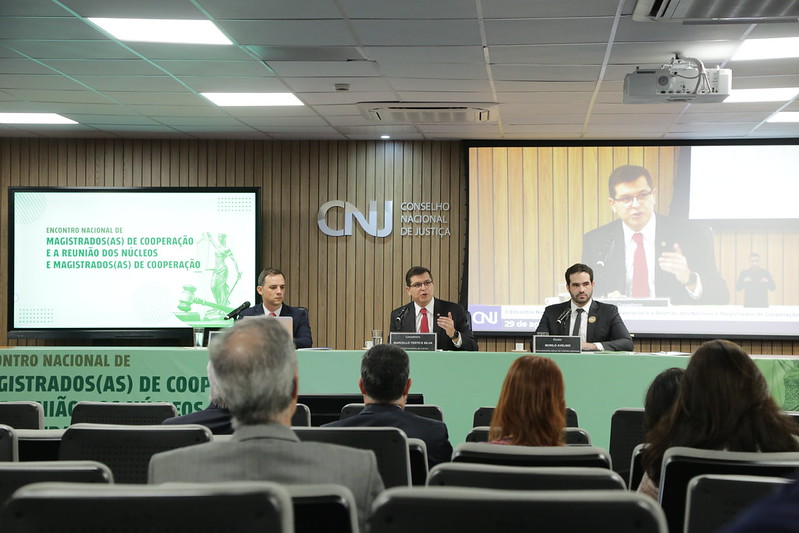 Você está visualizando atualmente Para especialistas, interação institucional é caminho para um Judiciário mais efetivo