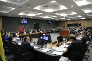 Read more about the article Juiz que manteve assessor que exercia advocacia responderá a PAD no CNJ