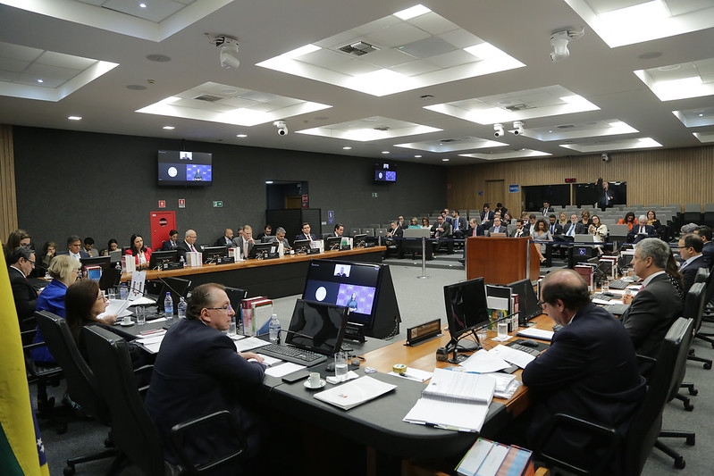 Você está visualizando atualmente Juiz que manteve assessor que exercia advocacia responderá a PAD no CNJ