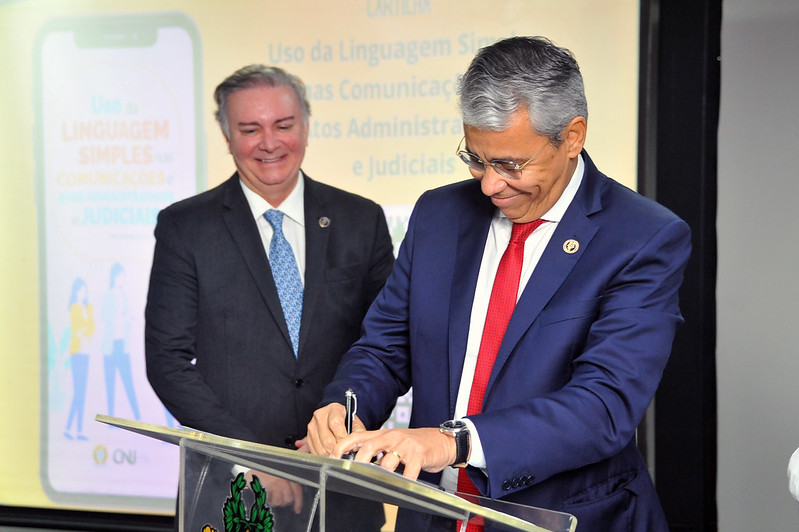 Você está visualizando atualmente Judiciário do Maranhão institui política de Linguagem Simples e Direito Visual