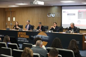 Read more about the article Profissionais apresentam demandas em nome da defesa do exercício do bom jornalismo