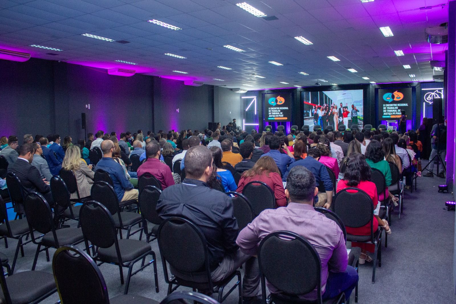 Você está visualizando atualmente Na Piauí, magistrados e servidores de 15 comarcas participam de II Encontro Regional