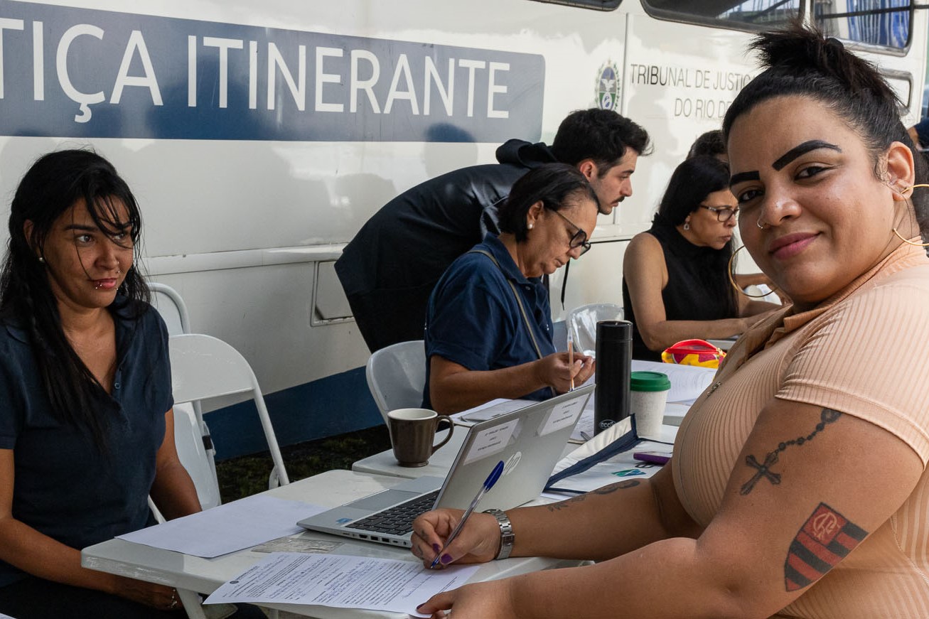 Você está visualizando atualmente “Justiça Itinerante Levando Dignidade” fez atendimentos na capital fluminense