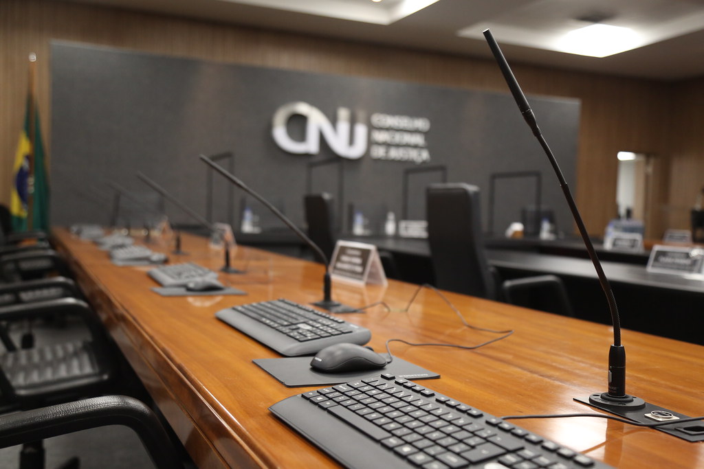 Você está visualizando atualmente Ministro Luís Roberto Barroso preside primeira sessão no CNJ nesta terça-feira (17/10)