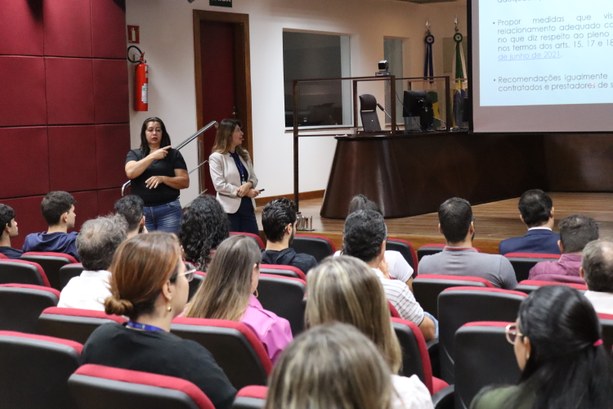 Você está visualizando atualmente No Mato Grosso, Justiça Eleitoral capacita servidores para atender pessoas autistas