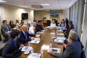 INCLUSÃO DIGITAL - Presidente do TJRR se reúne com prefeito de Boa