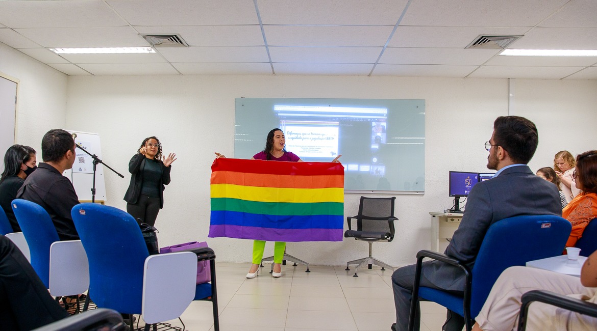 Você está visualizando atualmente No Ceará, projeto prepara profissionais para atender populações vulneráveis