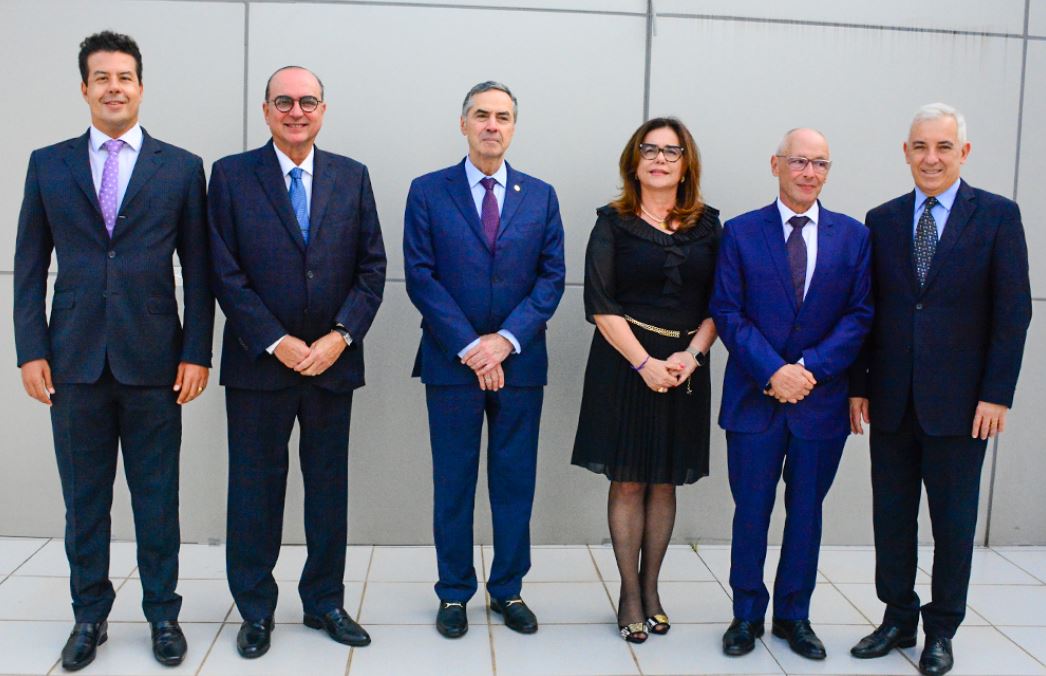 Read more about the article Presidente do CNJ faz reunião com tribunais mineiros sobre Justiça 4.0