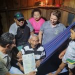 Indígena de 109 anos recebe 1ª Certidão de Nascimento em ação da Justiça do Amazonas
