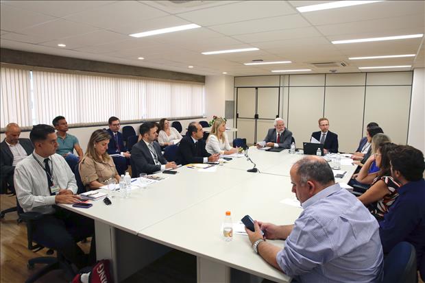 Você está visualizando atualmente Comissão organizadora do IV Encontro Nacional de Memória do Poder Judiciário discute programação