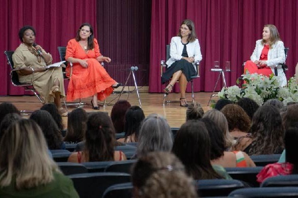 Você está visualizando atualmente Justiça Eleitoral de Paraná desenvolve ações de combate à violência política de gênero