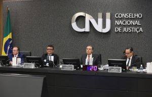 Leia mais sobre o artigo CNJ mantém no cargo juízes que atuaram em processos da Lava-Jato