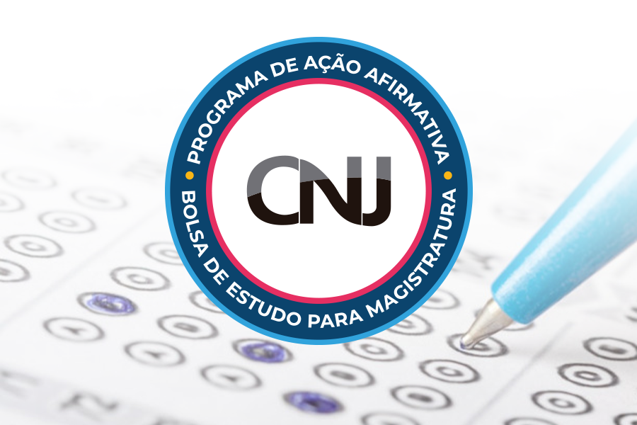 Imagem de um gabarito marcado. Ao centro círculo em tons de azul, rosa e branco, no centro do círculo a logo do CNJ, na borda azul o texto: Programa de Ação Afirmativa - Bolsa de Estudo para Magistratura