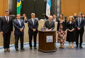 Leia mais sobre o artigo Justiça do Trabalho do RJ assina acordo para atender população em situação de rua