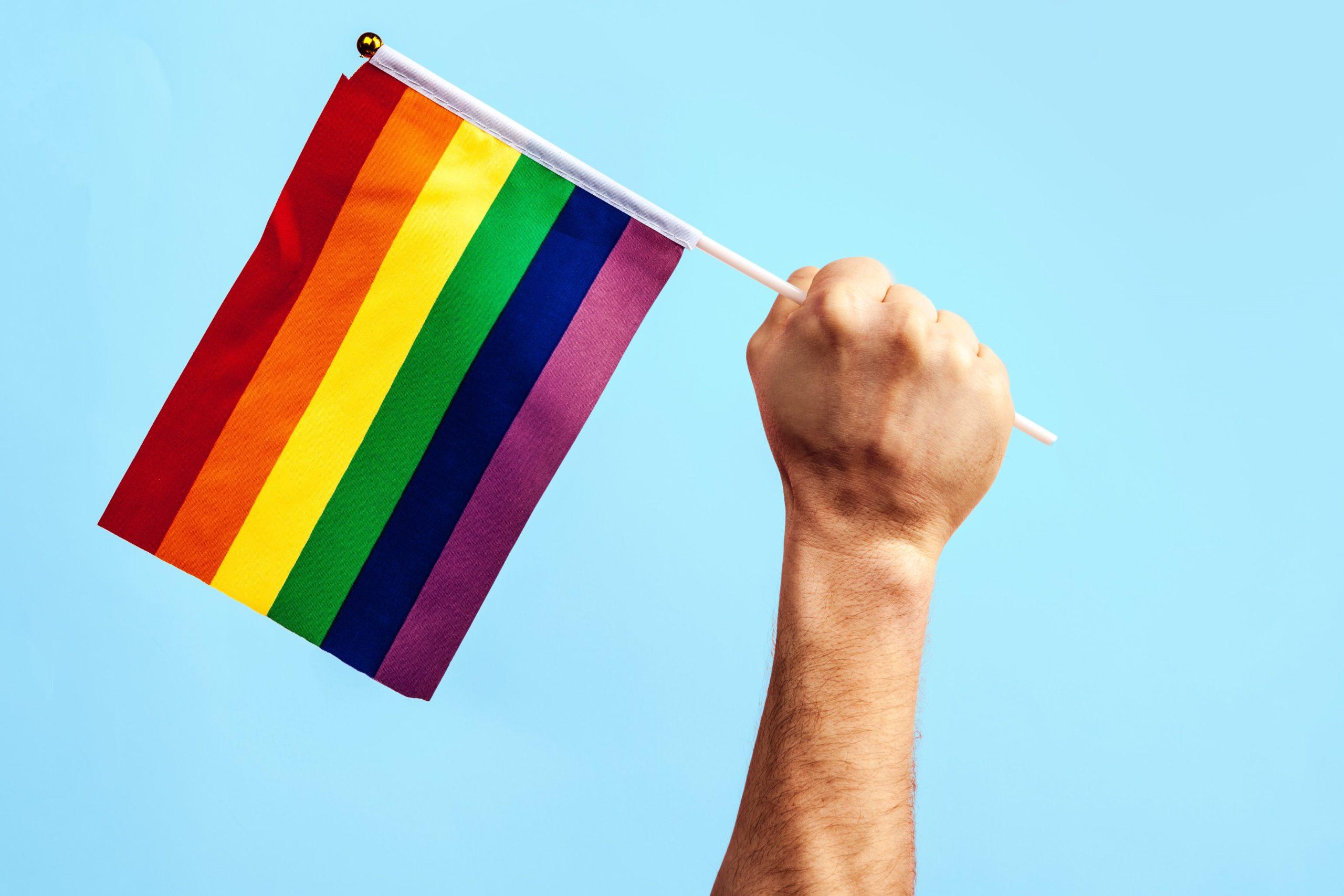 Você está visualizando atualmente Compromisso da Justiça com a população LGBTQIAPN+ efetiva direitos fundamentais
