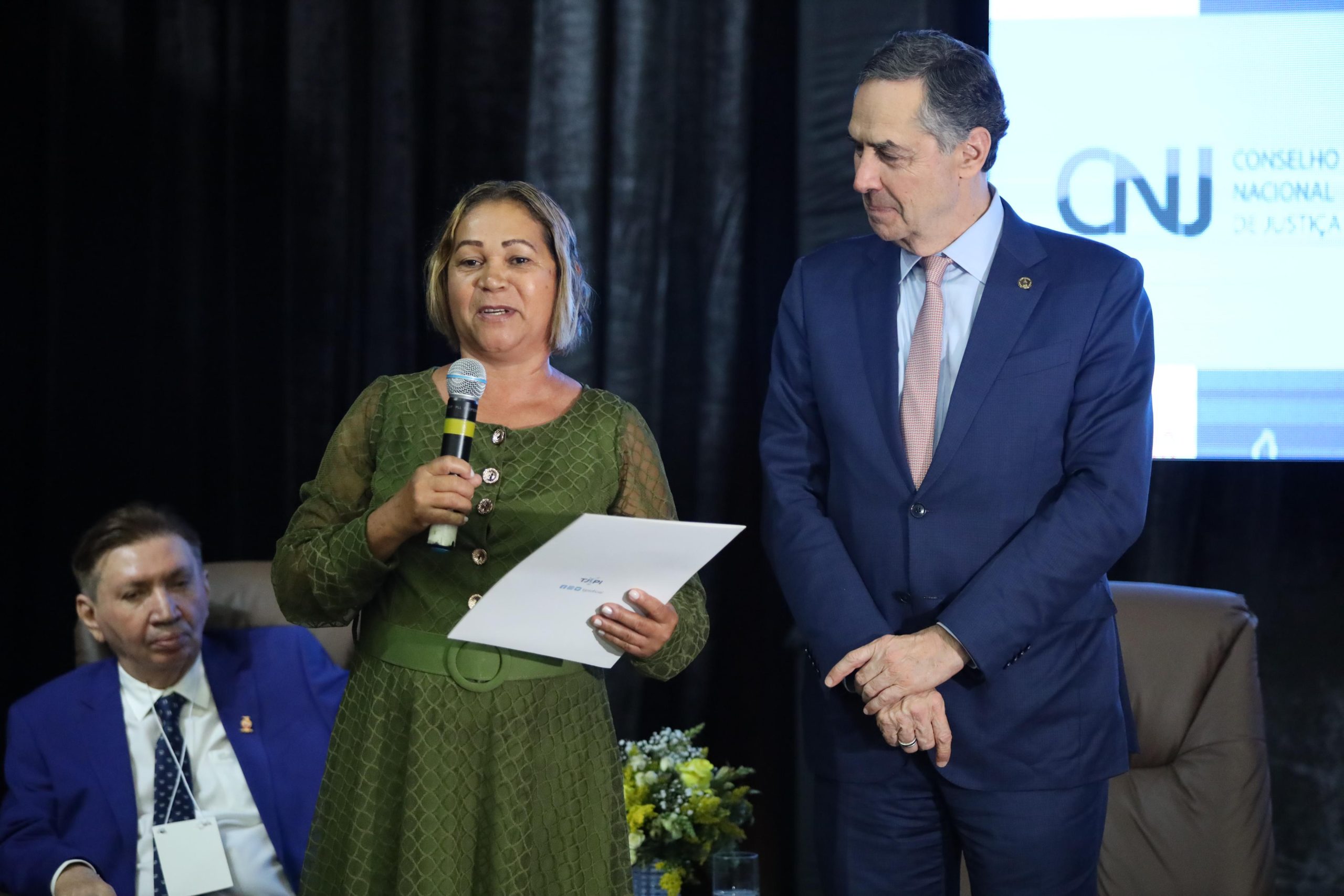 Você está visualizando atualmente “Piauí é um exemplo para o Brasil na regularização fundiária”, diz ministro Barroso