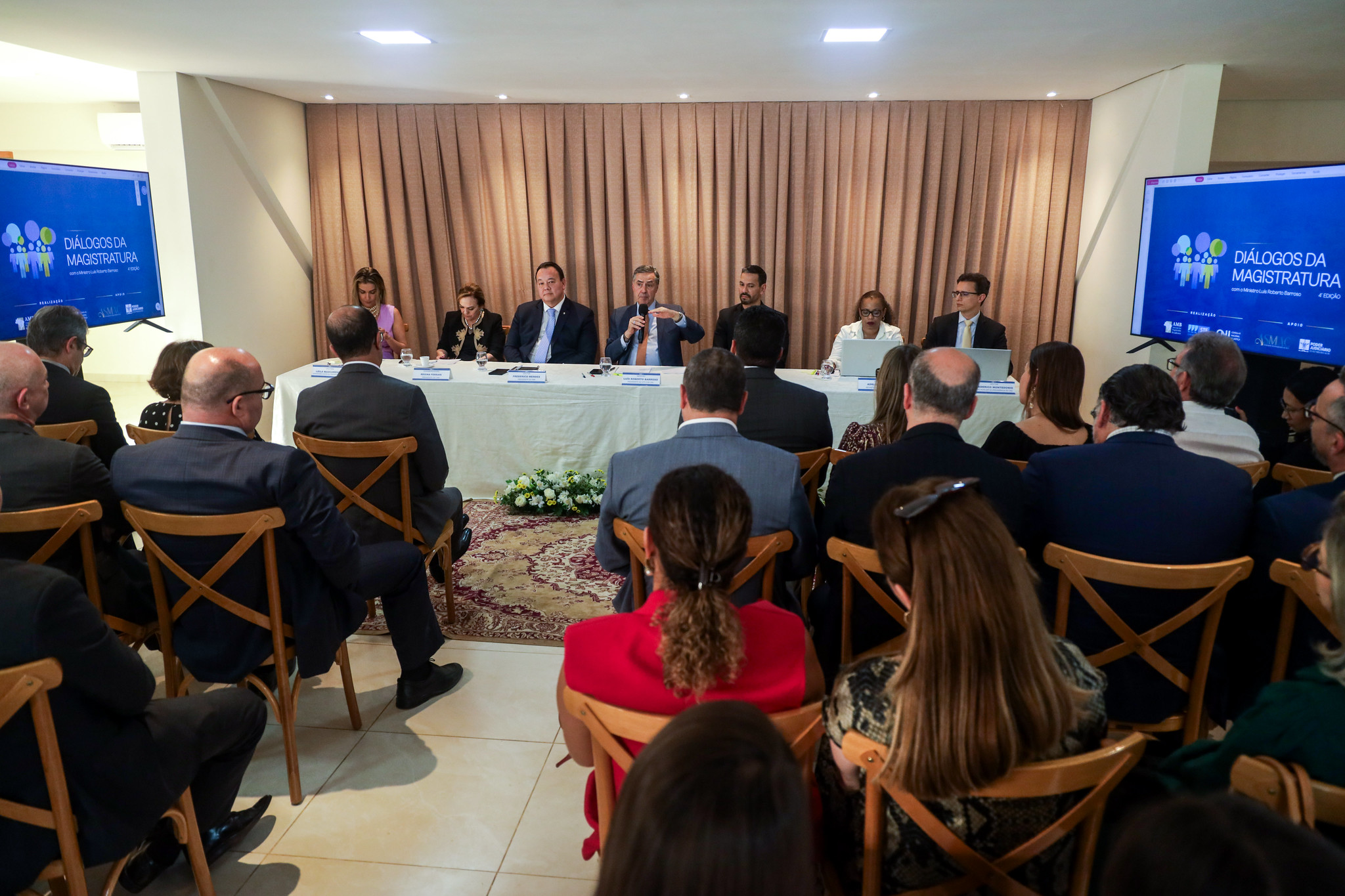 Você está visualizando atualmente Presidente do CNJ debate avanços e desafios com a magistratura