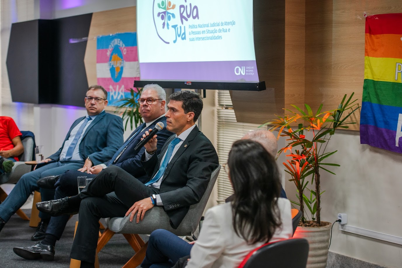 Você está visualizando atualmente PopRuaJud: em Recife, Comitê Nacional inicia atividades de projeto por moradia adequada