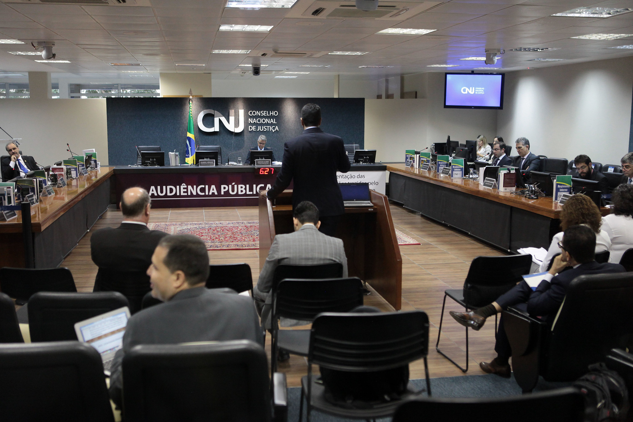Você está visualizando atualmente CNJ recomenda que tribunais adotem consultas públicas em decisões de grande alcance social 