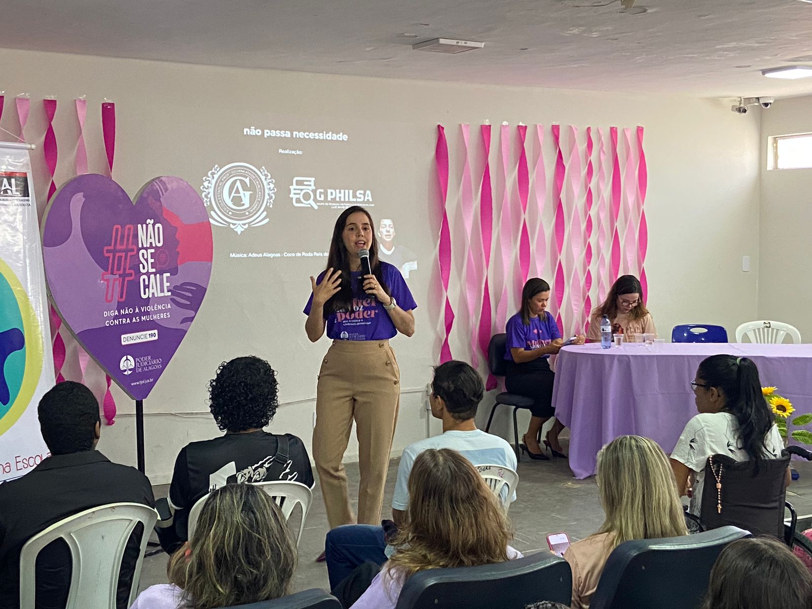 Você está visualizando atualmente 21 Dias de Ativismo: tribunais promovem ações para conscientizar estudantes sobre violência doméstica