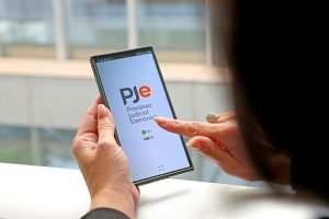 Leia mais sobre o artigo Novo aplicativo facilitará consulta ao PJe em dispositivos móveis