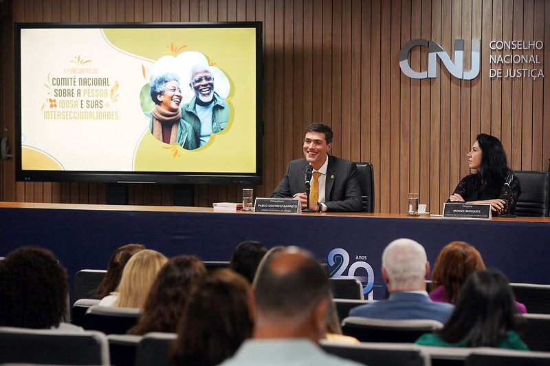 Você está visualizando atualmente Especialistas contribuem para fortalecer políticas judiciárias para pessoas idosas