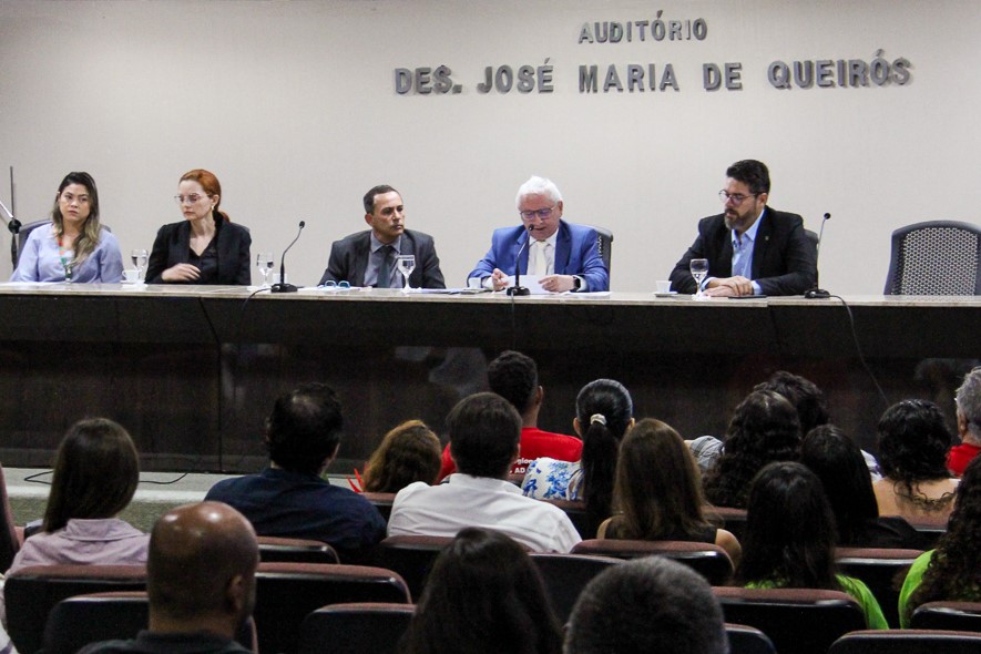 Você está visualizando atualmente I Mostra de tribunal cearense dá visibilidade à saúde mental de jovens em vulnerabilidade