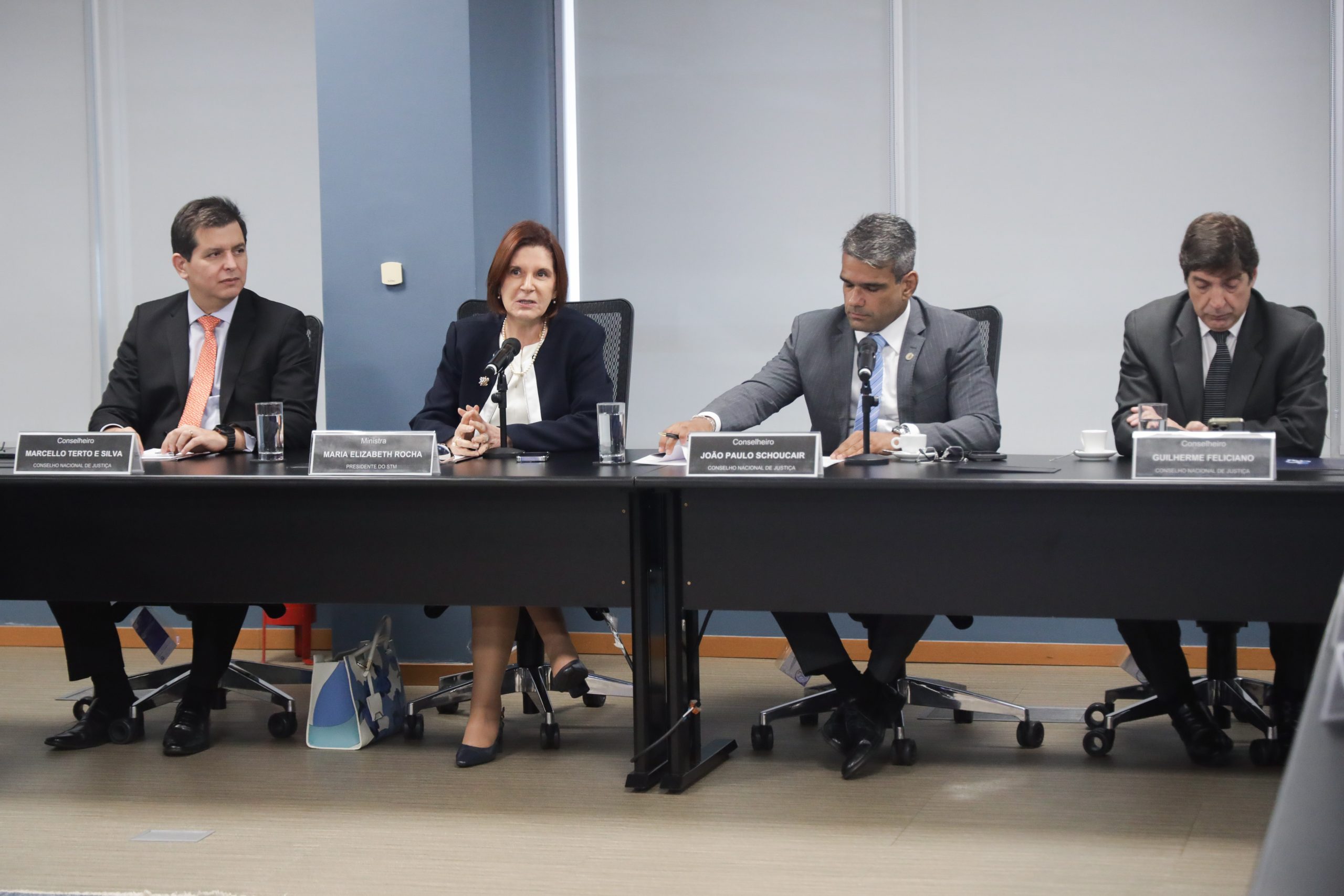 Você está visualizando atualmente Presidente do STM apresenta modelo de juiz de garantias voltado à Justiça Militar, em reunião de comissão do CNJ