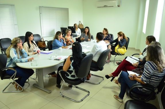 Integrantes da Rede de Proteu00e7u00e3o u00e0 Mulher discutiram logu00edstica e programau00e7u00e3o