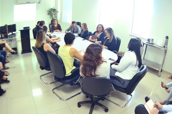 Encontro reuniu membros da Rede de Proteu00e7u00e3o para debater violu00eancia contra u00e0 mulher